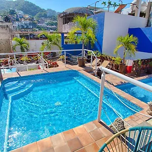 La Iguana Vallarta Lgbt Adults Only - Romantic Zone - Party Clubbing Street Hotel Puerto Vallarta